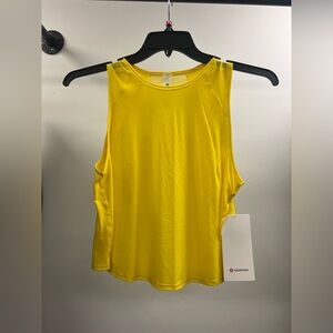 Lululemon sculpt cropped tank size 6 UTYL